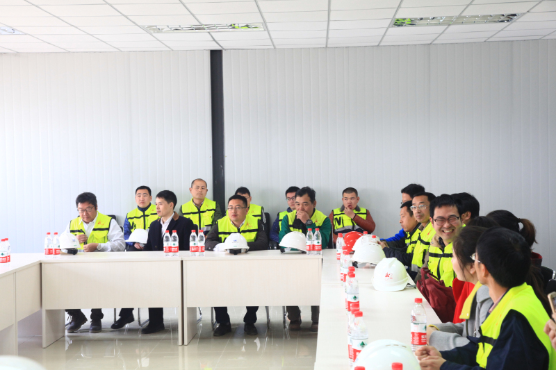 1496480392803563.jpg 12-項目組開會全場1.jpg