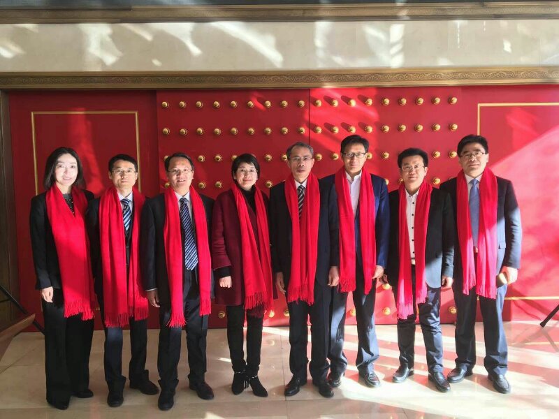 1496480978478073.jpg 3-胡宏峻董事長、薛源總經理、王進所長、余才志副院長、季超副院長等在掛牌儀式上親切合影.jpg