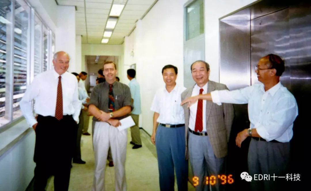 1528168838463421.jpg 43.jpg